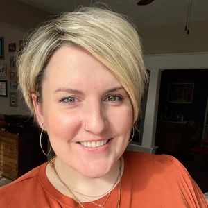 Meet your Posher, Heather!